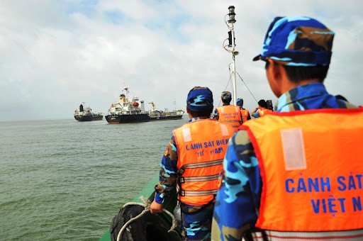 Cảnh sát biển  tuần tra 