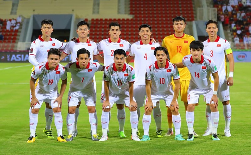 Thua Oman, ĐT Việt Nam tụt mấy bậc trên bảng xếp hạng FIFA? Thua Oman, ĐT Việt Nam tụt mấy bậc trên bảng xếp hạng FIFA?
