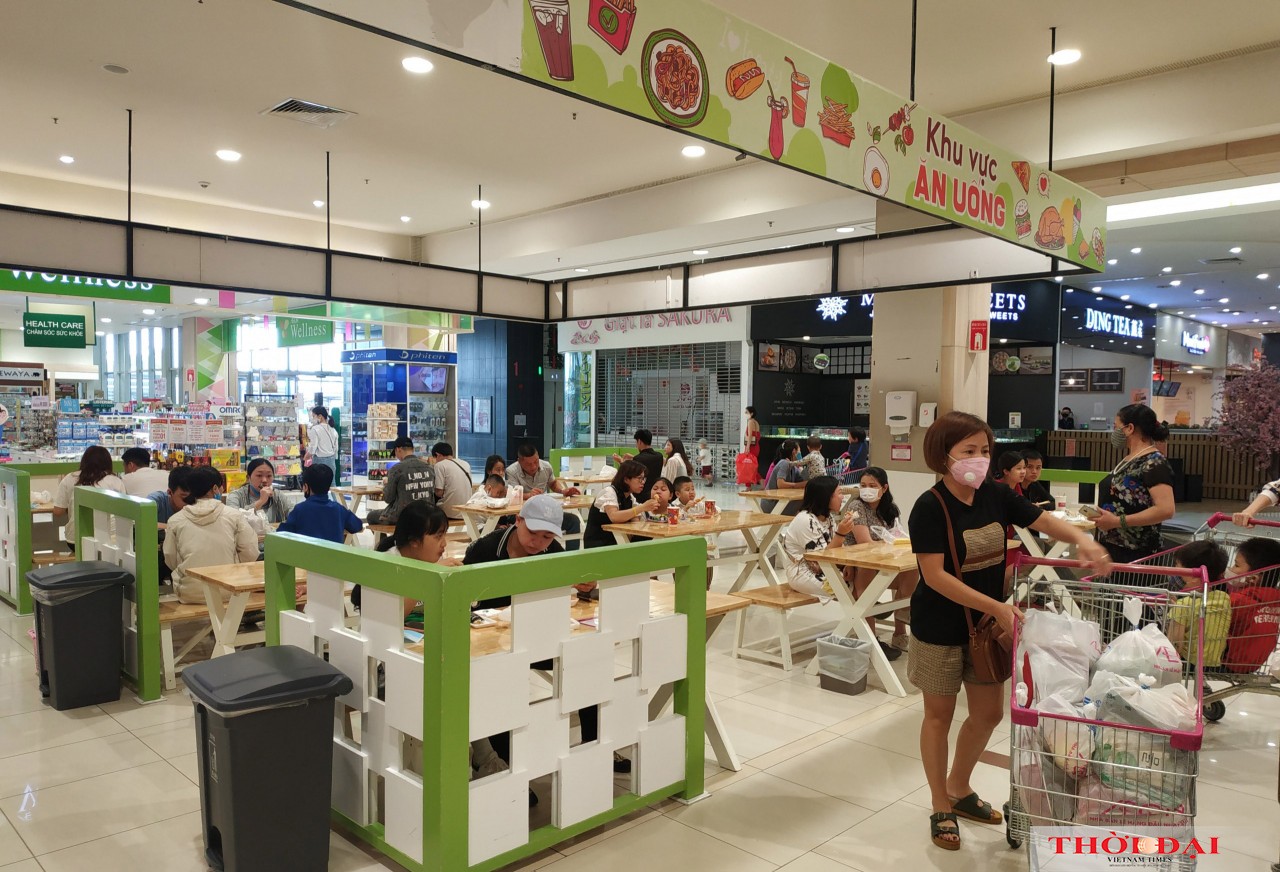 Nhà hàng, cơ sở kinh doanh dịch vụ ăn, uống ở Hà Nội được mở cửa phục vụ tại chỗ từ 14/10 Nhà hàng, cơ sở kinh doanh dịch vụ ăn, uống ở Hà Nội được mở cửa phục vụ tại chỗ từ 14/10