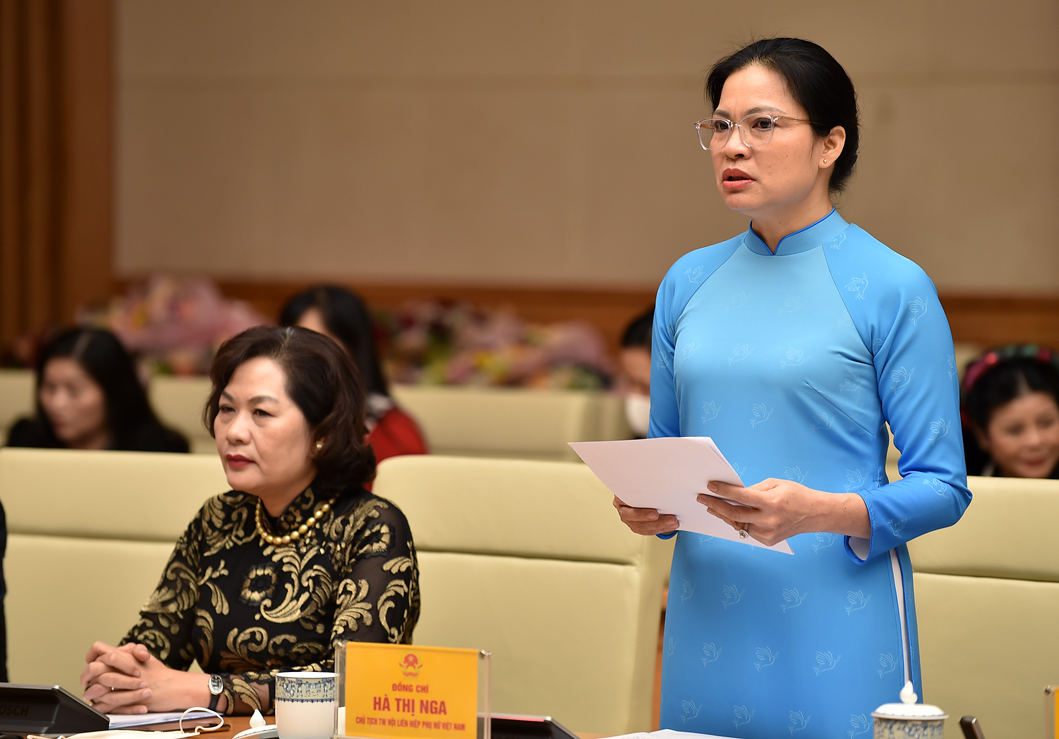 Thủ tướng Phạm Minh Chính: Xây dựng chính sách để phụ nữ yên tâm lao động, sản xuất Thủ tướng Phạm Minh Chính: Xây dựng chính sách để phụ nữ yên tâm lao động, sản xuất