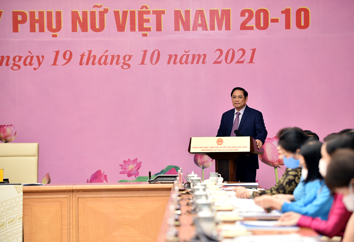Thủ tướng Phạm Minh Chính: Xây dựng chính sách để phụ nữ yên tâm lao động, sản xuất Thủ tướng Phạm Minh Chính: Xây dựng chính sách để phụ nữ yên tâm lao động, sản xuất