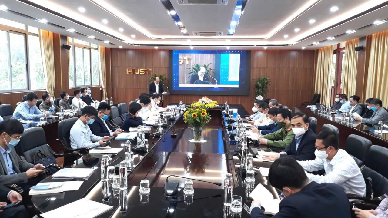 Tổng kết chương trình 'Nghiên cứu công nghệ và phát triển sản phẩm CNTT phục vụ CP điện tử' Tổng kết chương trình 'Nghiên cứu công nghệ và phát triển sản phẩm CNTT phục vụ CP điện tử'