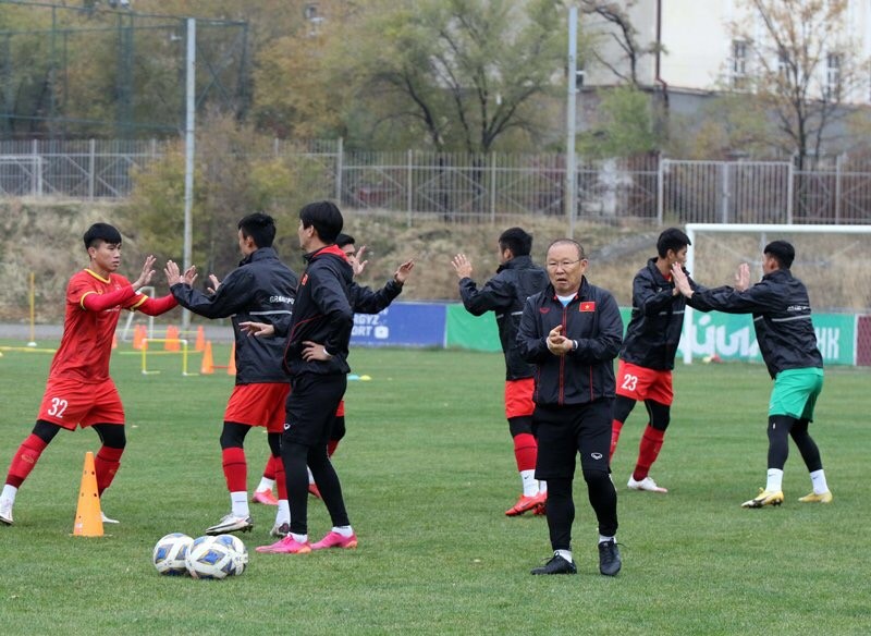 U23 Việt Nam rèn chiến thuật dưới thời tiết 6 độ C U23 Việt Nam rèn chiến thuật dưới thời tiết 6 độ C