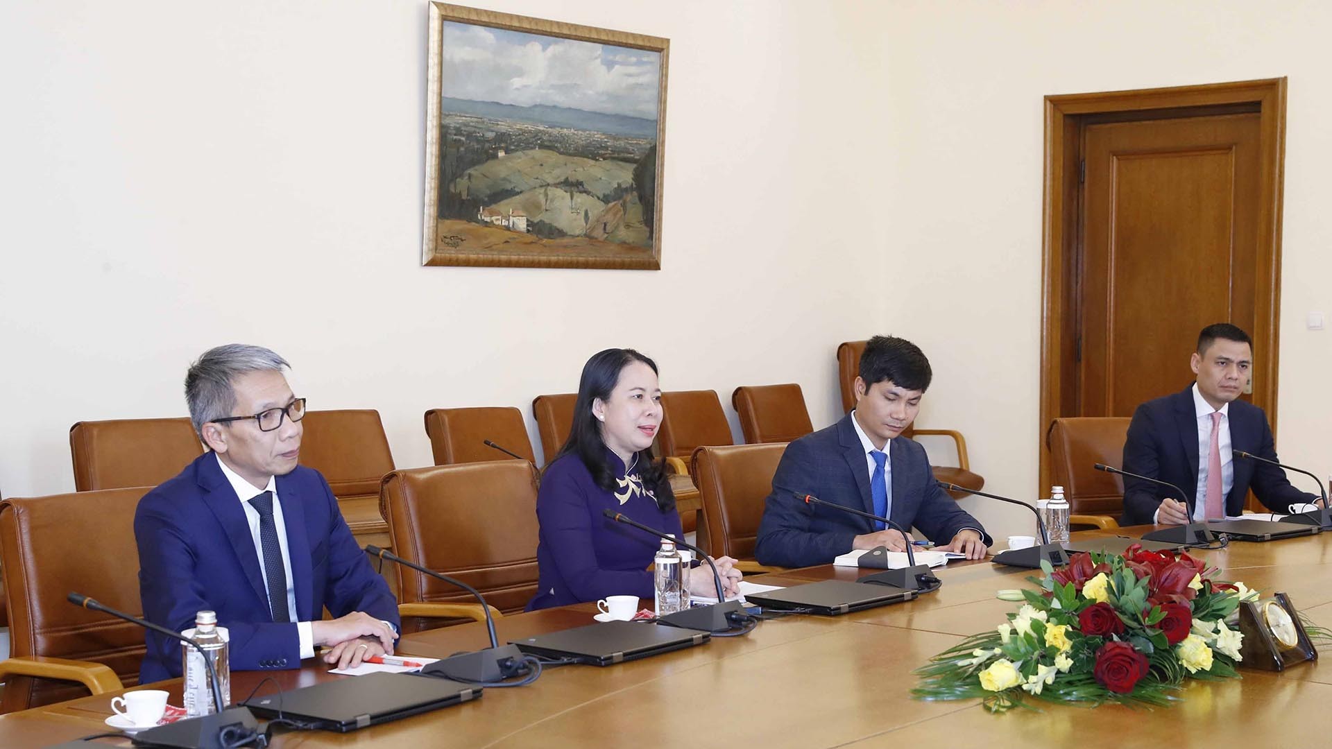 Phó Chủ tịch nước Võ Thị Ánh Xuân hội kiến Quyền Thủ tướng Bulgaria Stefan Yanev Phó Chủ tịch nước Võ Thị Ánh Xuân hội kiến Quyền Thủ tướng Bulgaria Stefan Yanev