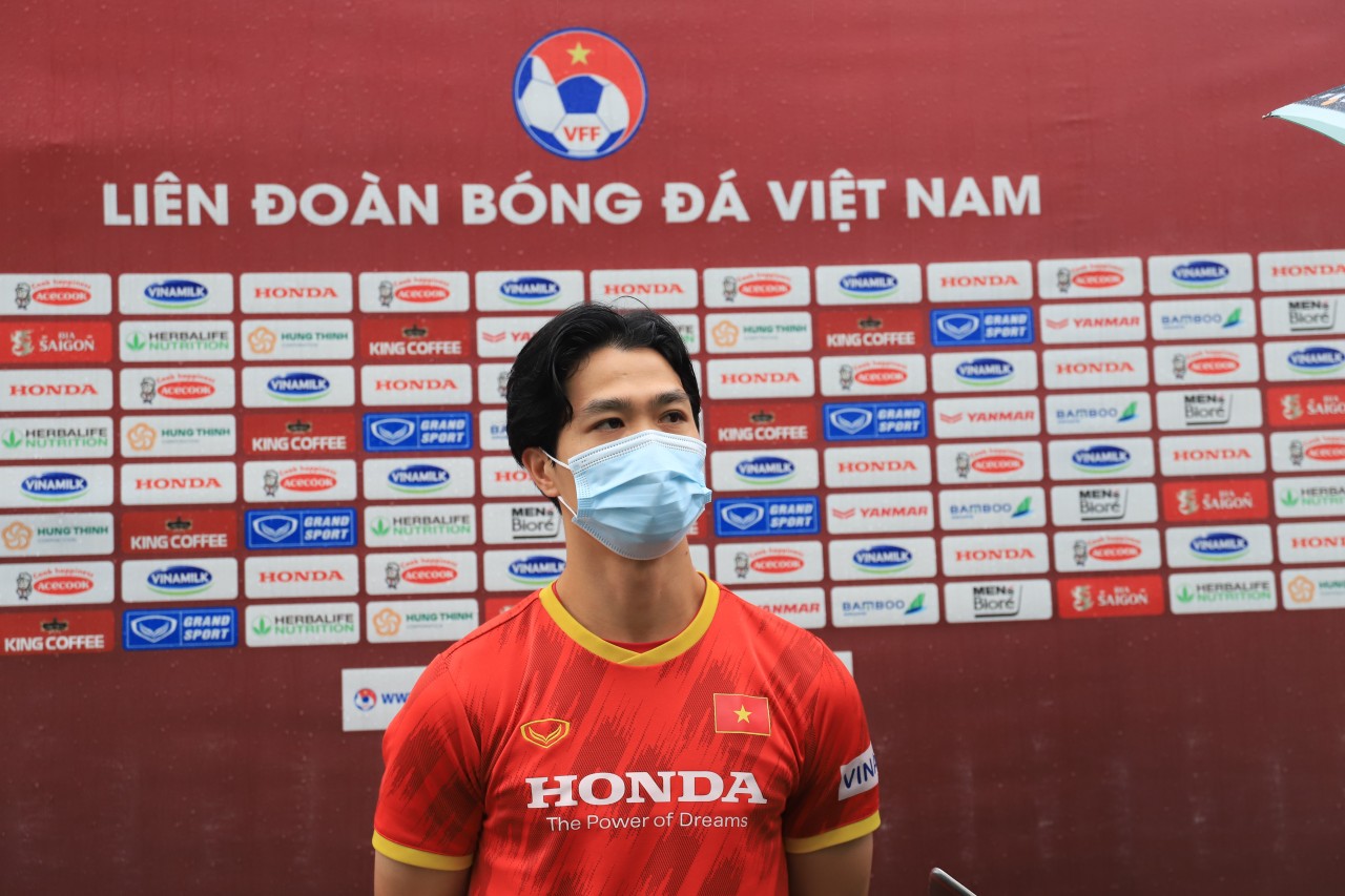 Công Phượng đặt mục tiêu có điểm cùng ĐTVN (ảnh VFF) Công Phượng đặt mục tiêu có điểm cùng ĐTVN (ảnh VFF)