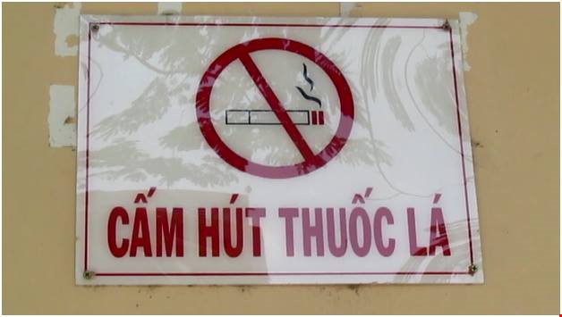 Không treo biển cấm hút thuốc lá tại nơi công cộng có thể bị phạt đến 10 triệu đồng Không treo biển cấm hút thuốc lá tại nơi công cộng có thể bị phạt đến 10 triệu đồng