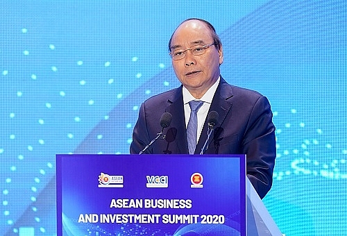 Thủ tướng Nguyễn Xuân Phúc: Đặt người dân và doanh nghiệp vào vị trí trung tâm của sự phát triển Thủ tướng Nguyễn Xuân Phúc: Đặt người dân và doanh nghiệp vào vị trí trung tâm của sự phát triển