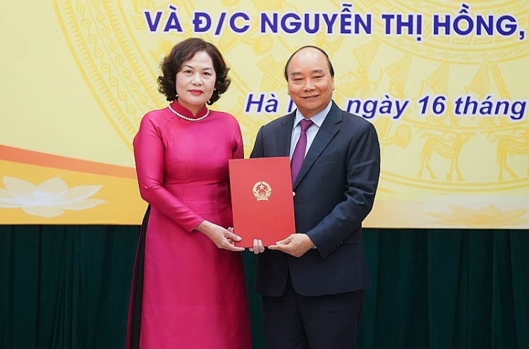 Thủ tướng trao quyết định và giao nhiệm vụ cho tân Thống đốc Ngân hàng NNVN Thủ tướng trao quyết định và giao nhiệm vụ cho tân Thống đốc Ngân hàng NNVN