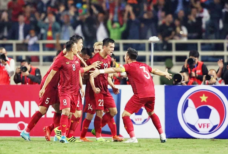 Danh sách ĐT Việt Nam tập trung lần đầu tiên năm 2020: Văn Quyết, Tấn Trường góp mặt Danh sách ĐT Việt Nam tập trung lần đầu tiên năm 2020: Văn Quyết, Tấn Trường góp mặt