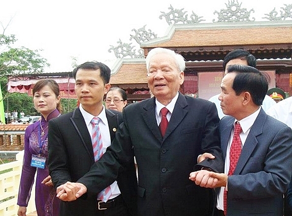 Quê hương xứ Truồi với Đại tướng Lê Đức Anh Quê hương xứ Truồi với Đại tướng Lê Đức Anh