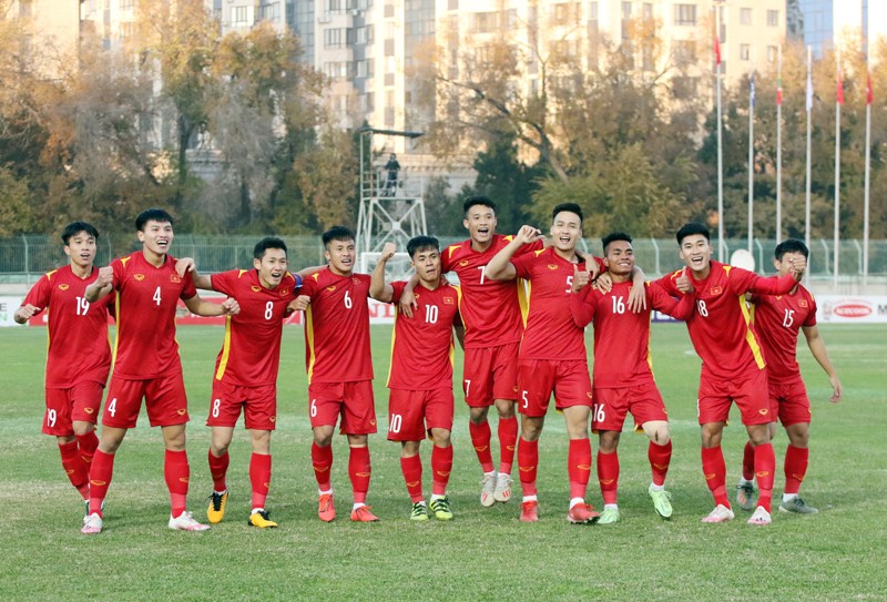 Thầy Park bổ sung 8 cầu thủ U23 Việt Nam cho ĐTQG