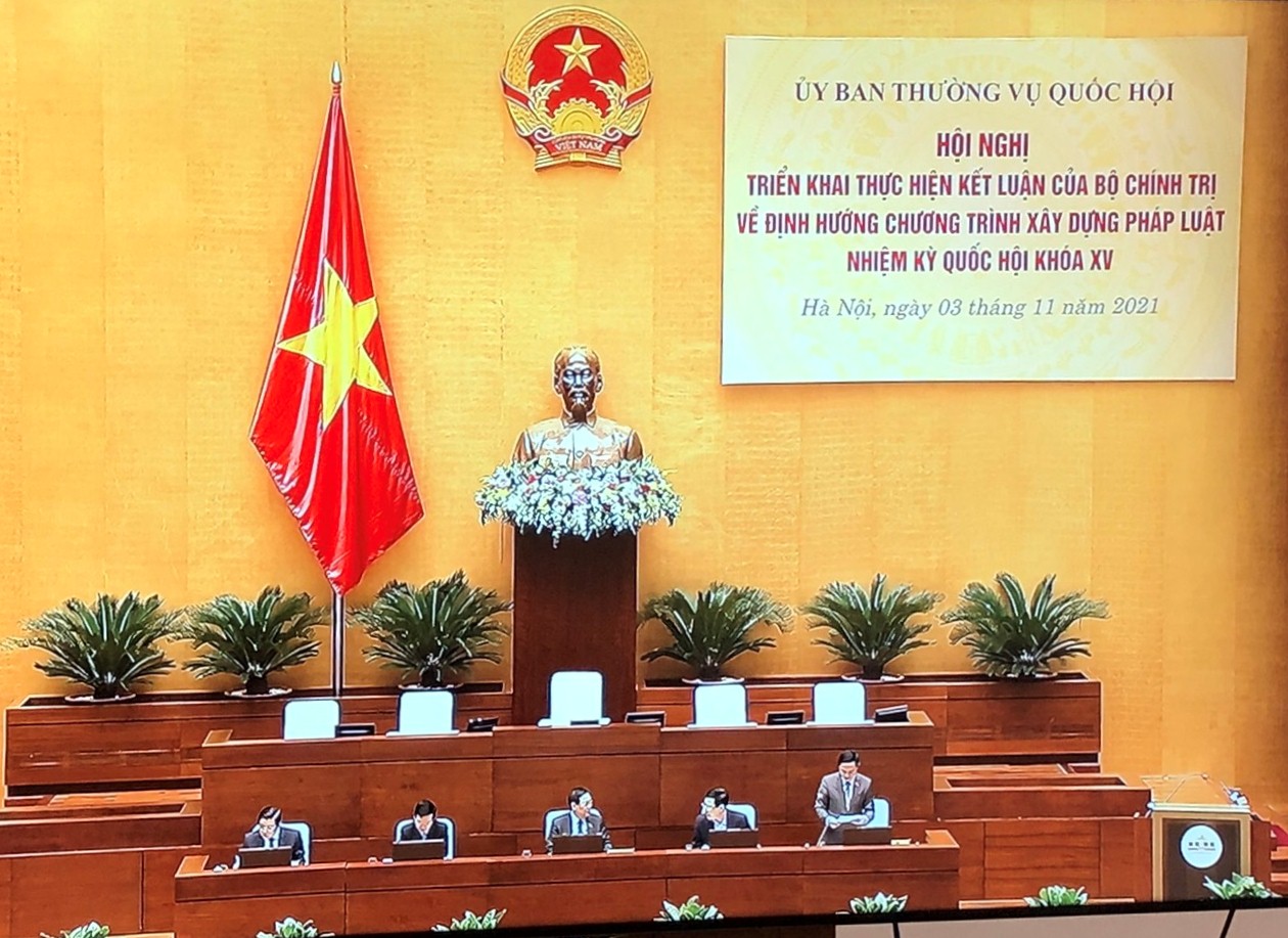Chống tiêu cực ngay trong xây dựng pháp luật, tuyệt đối không để Chống tiêu cực ngay trong xây dựng pháp luật, tuyệt đối không để