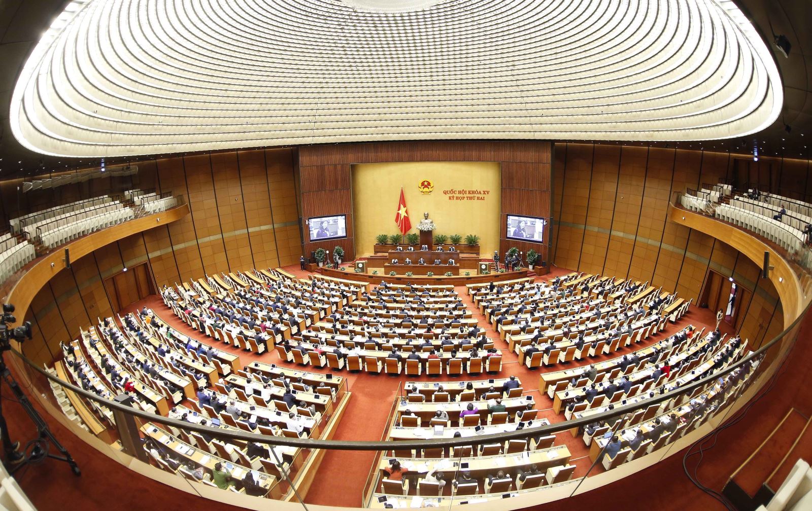 Các ‘vấn đề nóng’ liên quan đến COVID là tâm điểm của phiên chất vấn và trả lời chất vấn Chú thích ảnh