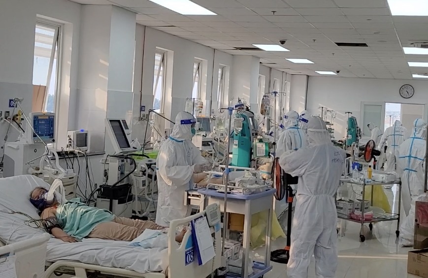 Thủ tướng yêu cầu quản lý chặt chẽ nhóm nguy cơ cao, tăng cường công tác điều trị, giảm ca chuyển nặng, tử vong do COVID-19 Thủ tướng yêu cầu quản lý chặt chẽ nhóm nguy cơ cao, tăng cường công tác điều trị, giảm ca chuyển nặng, tử vong do COVID-19