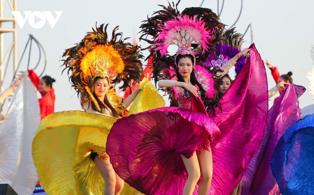 Winter carnival excites crowds in Quang Ninh province Winter carnival excites crowds in Quang Ninh province
