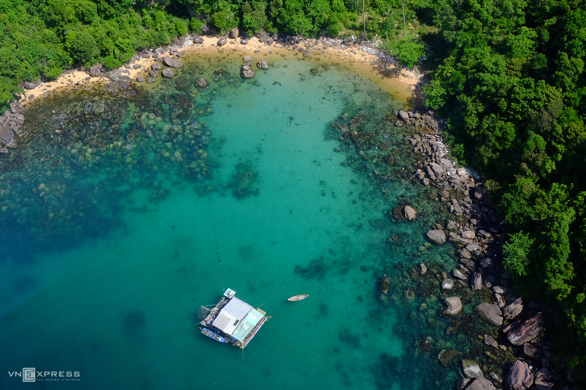 Five amazing experiences that only found in Vietnam’s first island city Five amazing experiences only found in Vietnam’s first island city