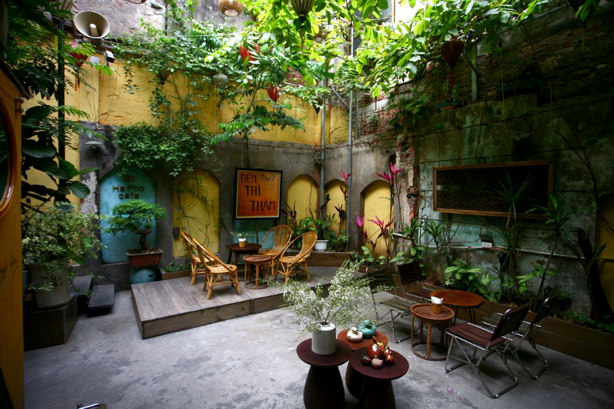 Cafe inside 90-year-old house allures visitors with nostalgic ambiance Cafe inside 90-year-old house allures visitors with nostalgic ambiance