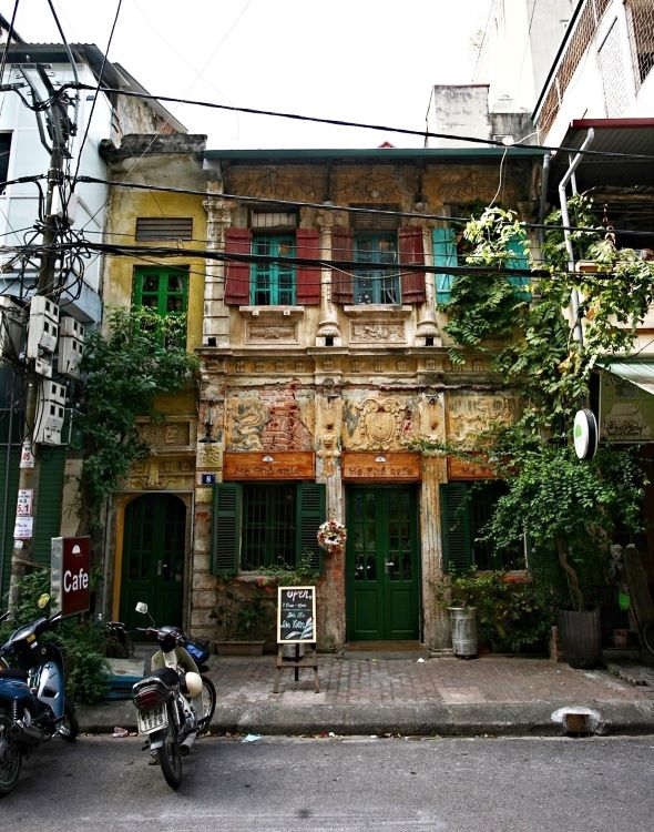 cafe inside 90 year old house allures visitors with nostalgic ambiance