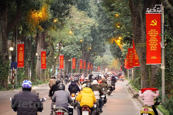 Hanoi streets brilliantly decorated to welcome 13th National Party Congress Hanoi streets brilliantly decorated to welcome 13th National Party Congress