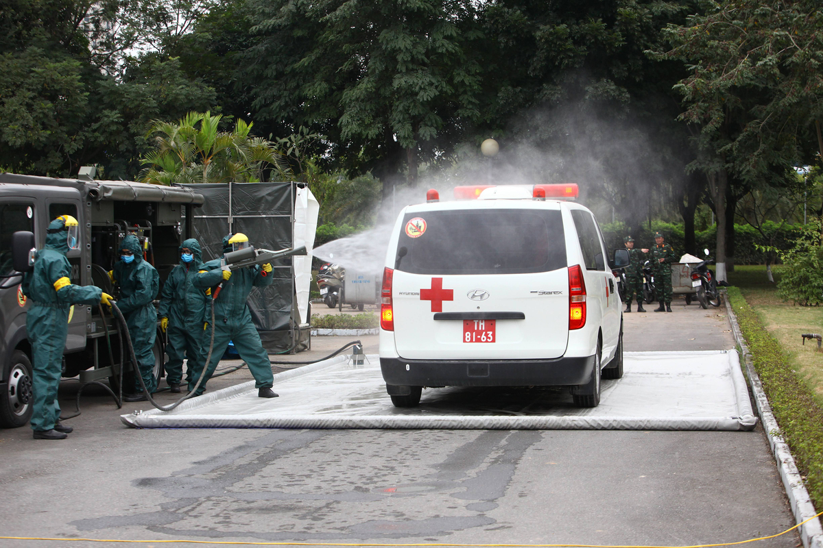 Medical forces conduct drill to serve 13th National Party Congress Medical forces conduct drill to serve 13th National Party Congress