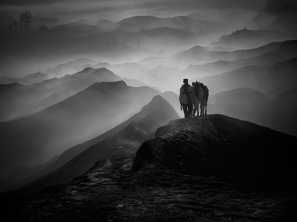 Two Vietnamese photographers claim prizes at Int’l Monochrome Awards 2020 Two Vietnamese photographers claim prizes at Int’l Monochrome Awards 2020