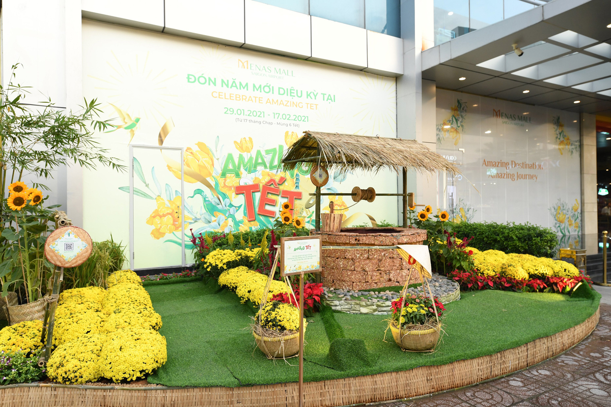 Replicating Vietnamese rural villages at Menas Mall Saigon Airport Vietnamese rural villages replicated at Menas Mall Saigon Airport