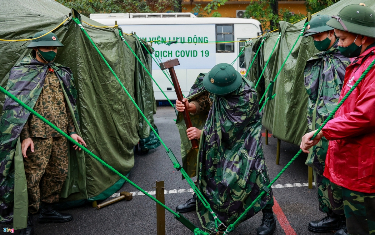 Covid-19 field hospital established in only four hours in Hanoi Covid-19 field hospital established in only four hours in Hanoi