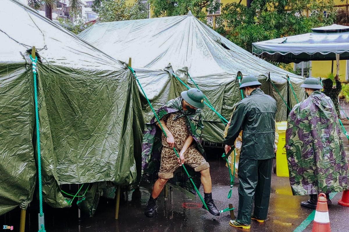 Covid-19 field hospital established in only four hours in Hanoi Covid-19 field hospital established in only four hours in Hanoi