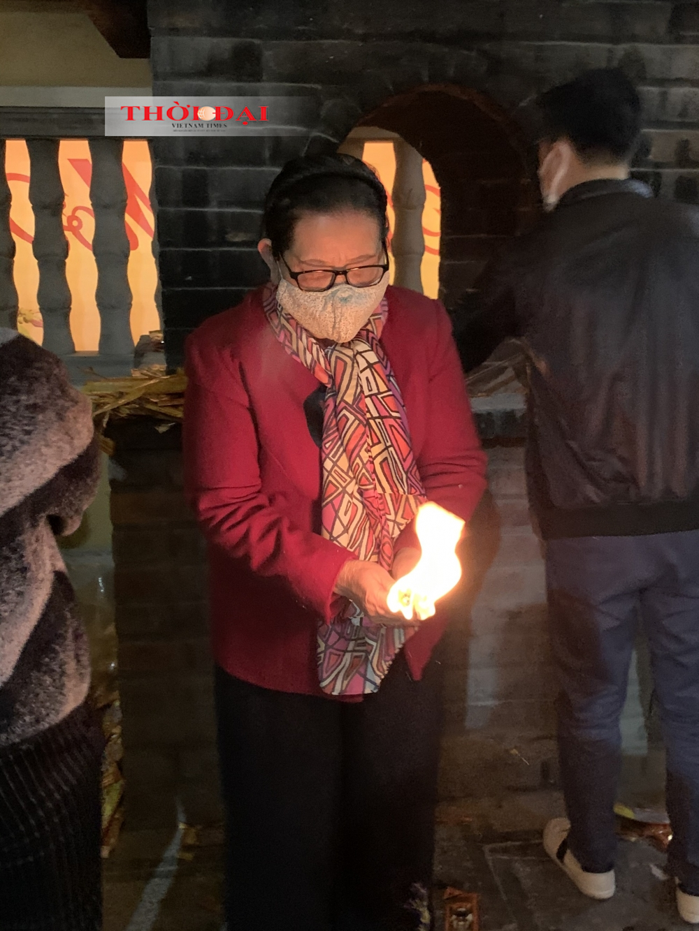 People follow Covid-19 safety protocol while visiting Quan Su pagoda People follow Covid-19 safety protocol while visiting Quan Su pagoda