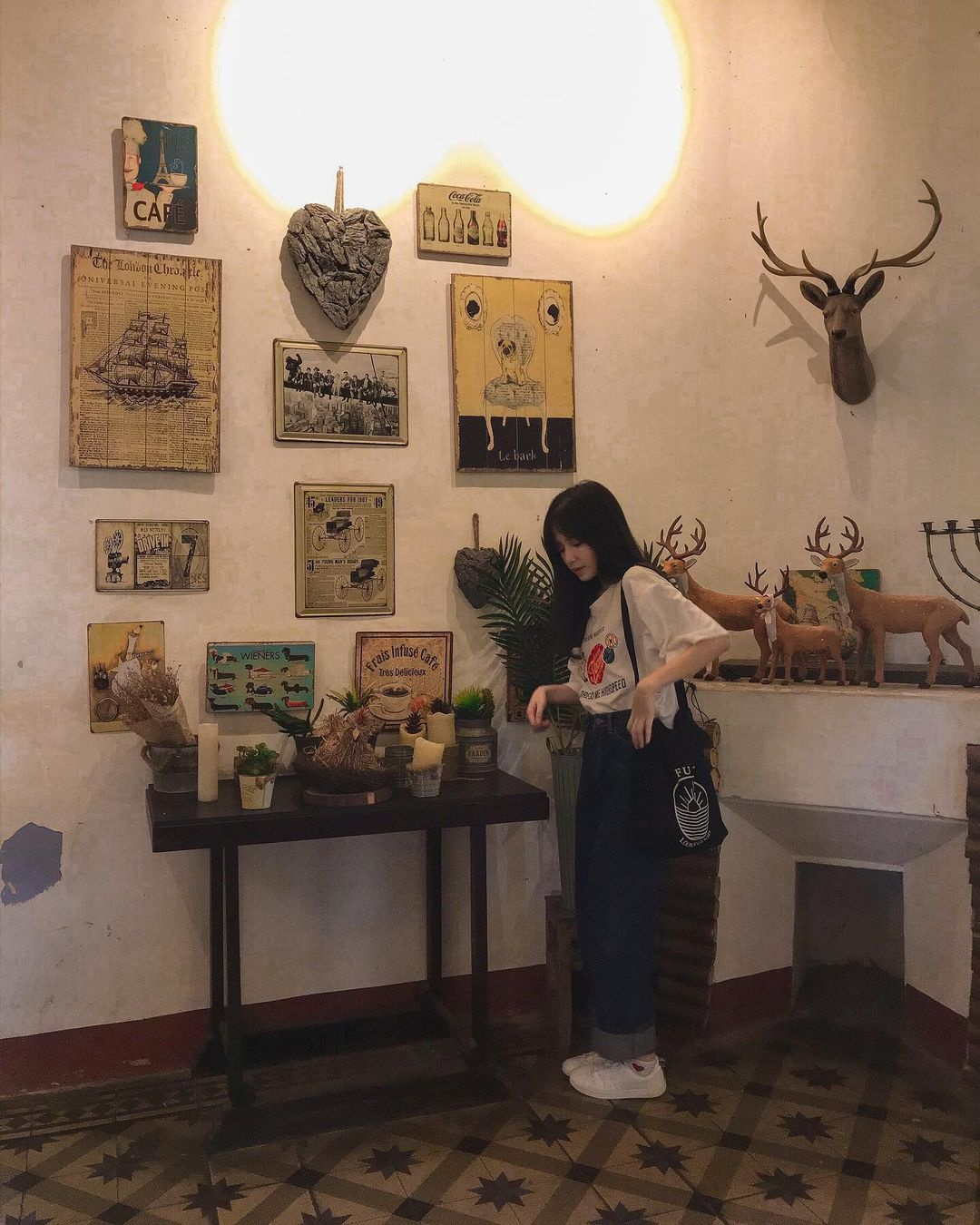 Three cafes attracting youngsters in Hue Three cafes attracting youngsters in Hue