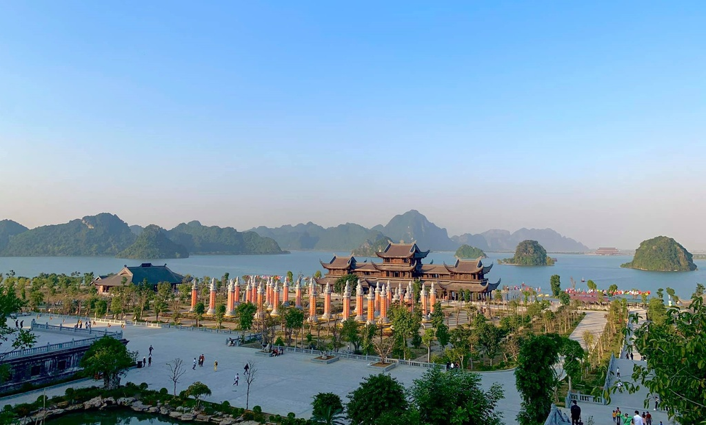 The world’s largest pagoda in Vietnam offers stunning check-in corners The world’s largest pagoda in Vietnam offers stunning check-in corners