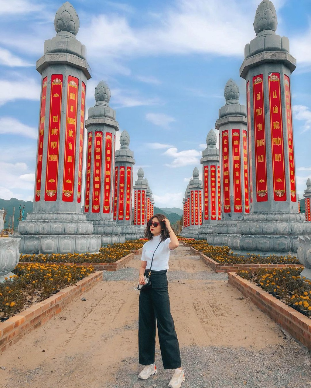 The world’s largest pagoda in Vietnam offers stunning check-in corners The world’s largest pagoda in Vietnam offers stunning check-in corners