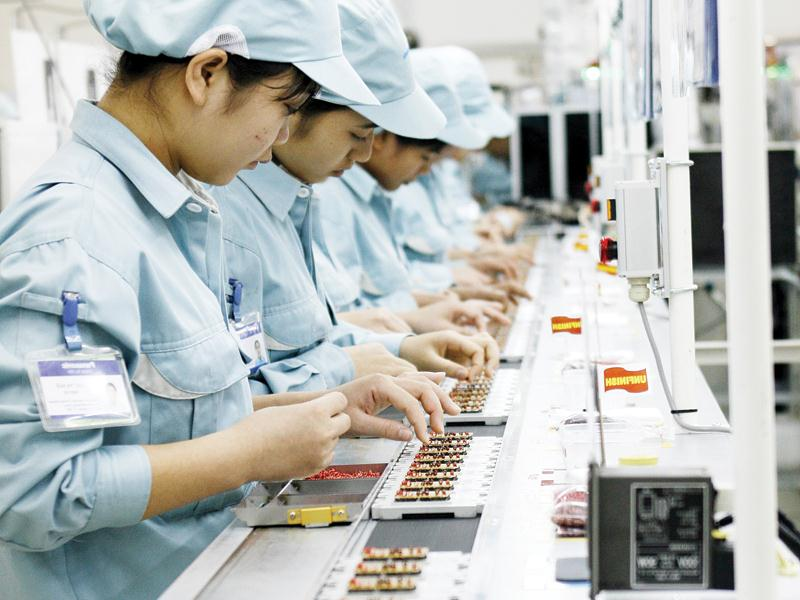 vietnam attracts nearly us 55 bln in fdi in first two months of 2021