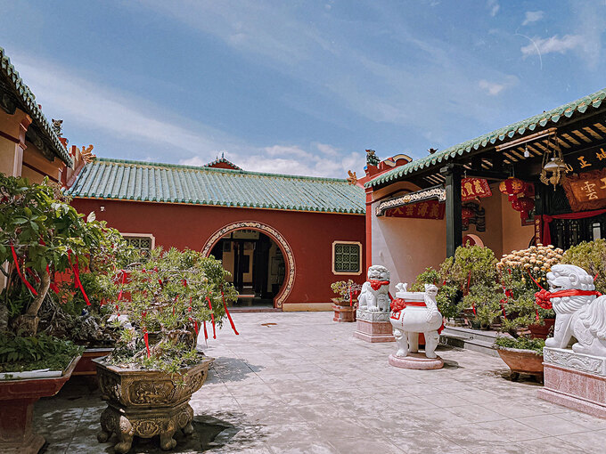 Quynh Phu Assembly Hall, China-like check-in spot near Nha Trang coastal city Quynh Phu Assembly Hall, China-like check-in spot near Nha Trang coastal city