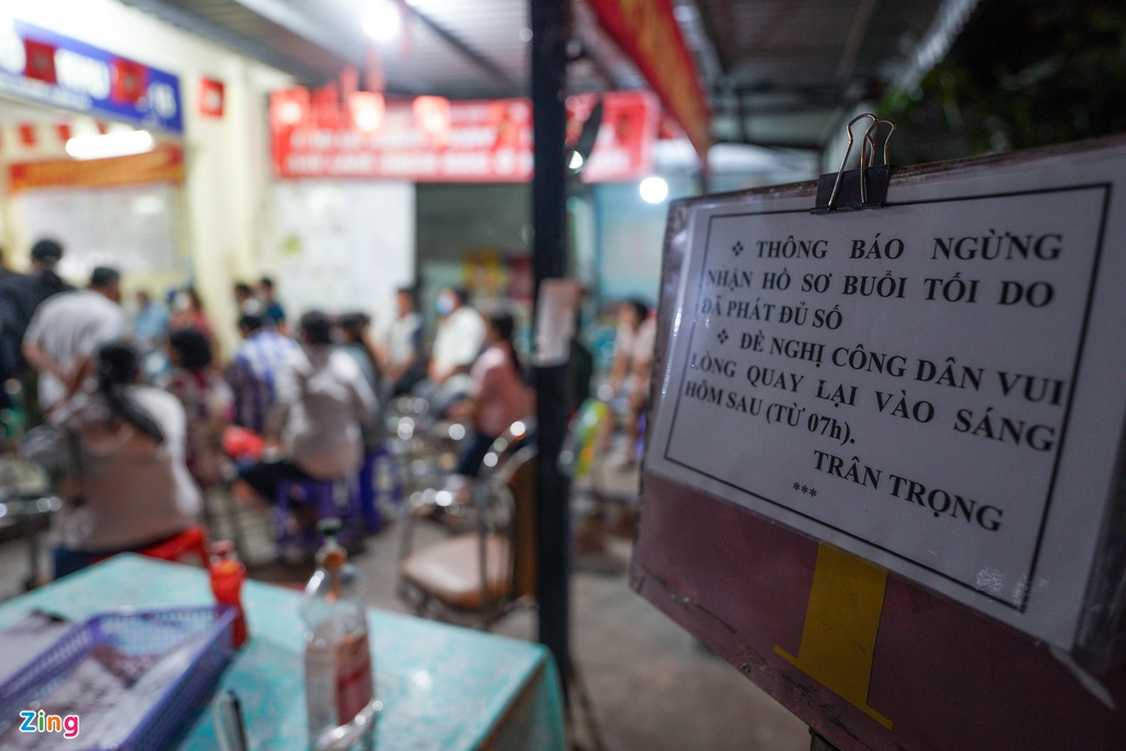 HCMC speeds up issuing chip-based ID cards for citizens HCMC accelerates issuing chip-based ID cards for citizens
