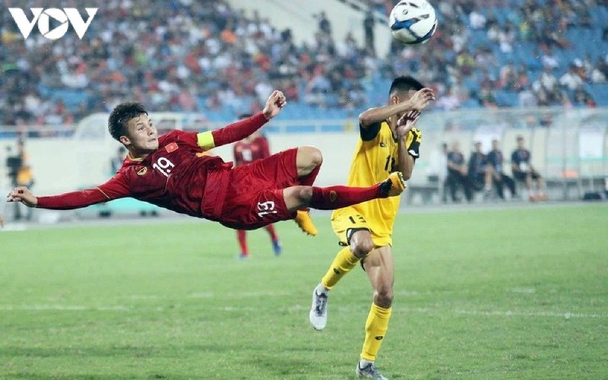 Vietnamese footballer nominated among best midfielders in AFC Cup Vietnamese midfielder nominated among best midfielders in afc cup
