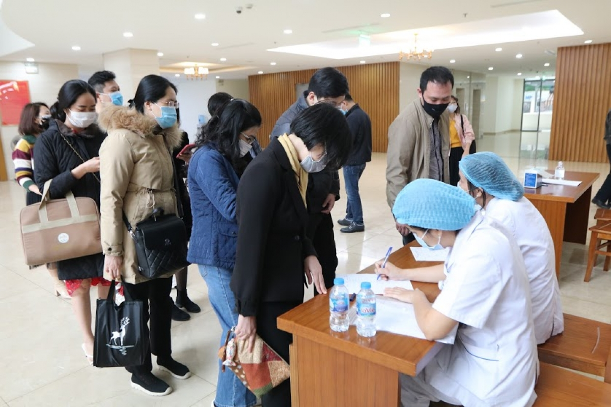 delegates reporters at 11th session of the 14th national assembly tested for covid 19