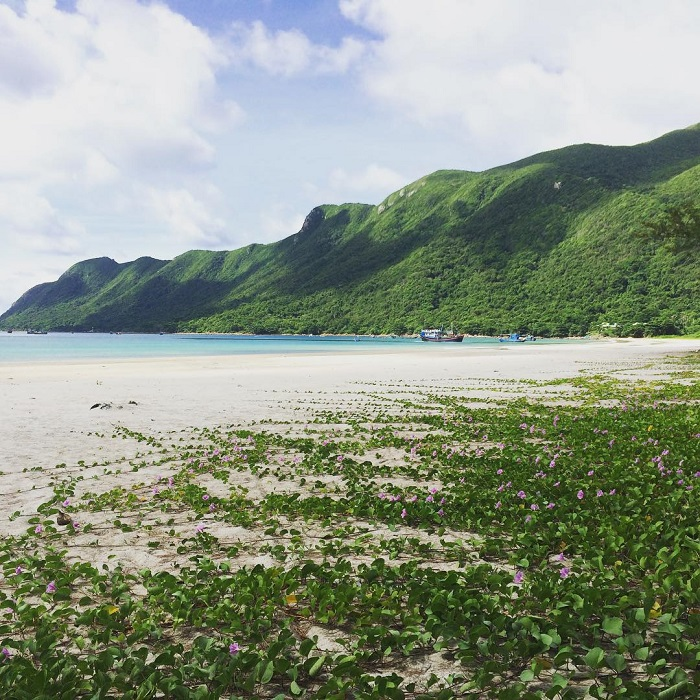 Top 5 stunning beaches in Con Dao to relish this summer Top 5 stunning beaches in Con Dao to relish this summer