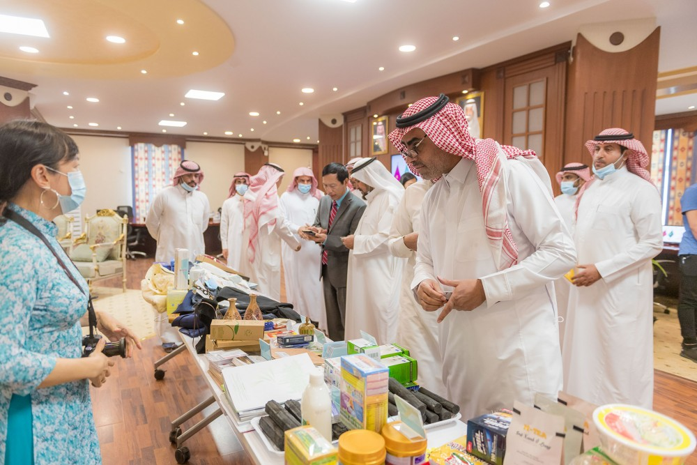 Vietnamese Ambassador to Saudi Arabia visits, works, promotes trade and investment in Qassim province Vietnamese Ambassador to Saudi Arabia visits, works, promotes trade and investment in Qassim province
