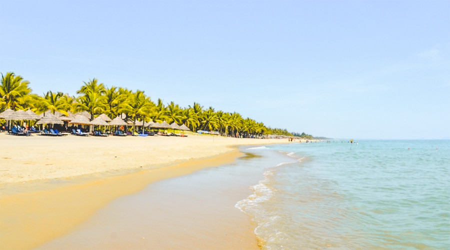 Vietnamese travelers seek out beach destinations ahead of national holiday Vietnamese travelers seek out beach destinations ahead of national holiday