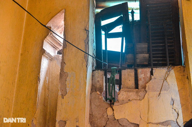 Admiring one-hundred-year-old ancient villa in Hanoi’s outskirt Admiring one-hundred-year-old ancient villa in Hanoi’s outskirt