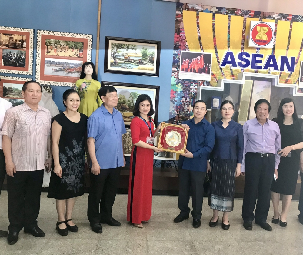 Vietnam’s Northern province and Laos seek cooperation in various fields Vietnam’s Northern province and Laos seek cooperation in various fields
