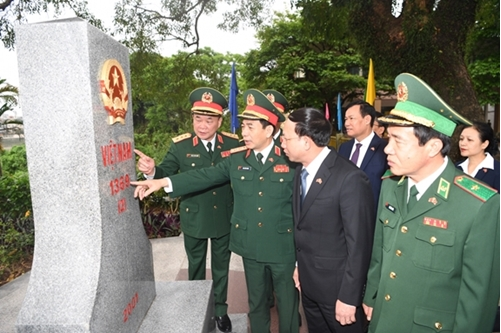 Vietnam, China hold border defence friendship exchange Vietnam, China hold border defence friendship exchange