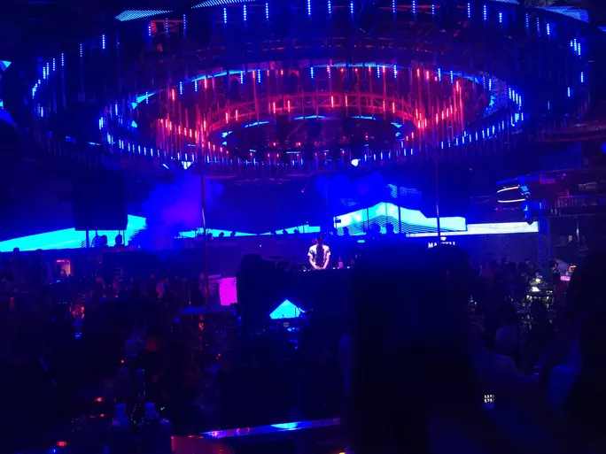 Da Nang, Bac Ninh to shut down bars, karaoke parlors over Covid-19 fears Da Nang, Bac Ninh to shut down bars, karaoke parlors over Covid-19 fears