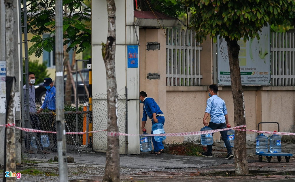 Hanoi frontline hospital in Covid-19 fight put under lockdown Hanoi frontline hospital in Covid-19 fight put under lockdown
