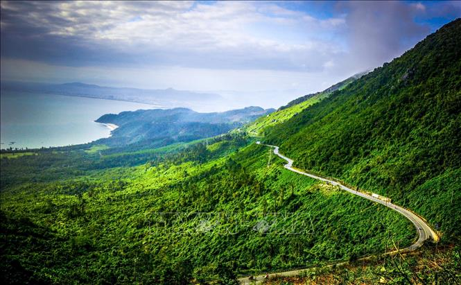 Hai Van Pass named among world's most beautiful drives Hai Van Pass named among world's most beautiful drives