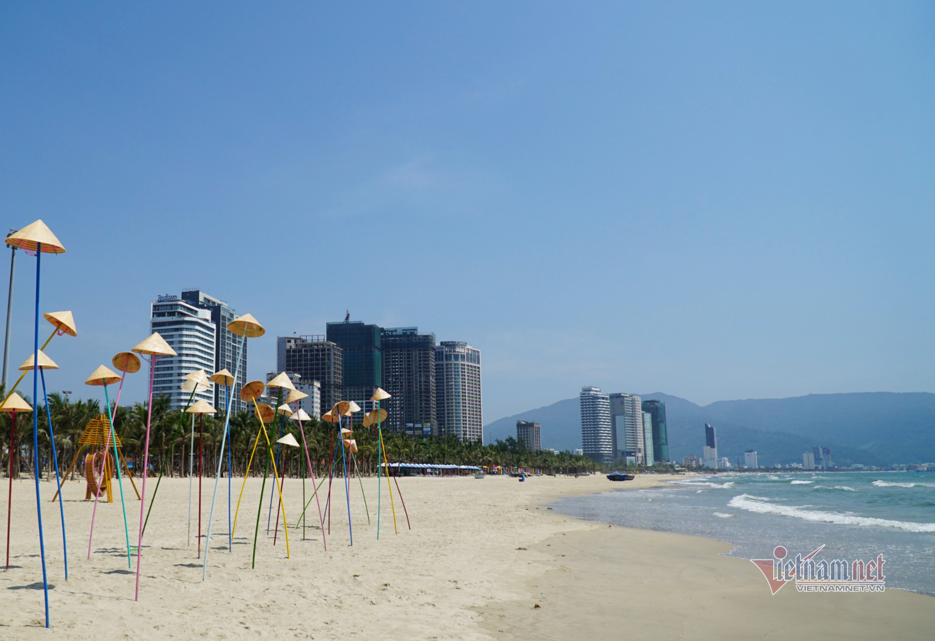 Visitors cancel Hanoi, Da Nang tours over growing Covid-19 outbreak