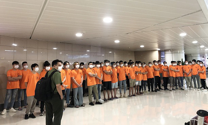 Chinese nationals found illegally staying at HCMC apartment Chinese nationals found illegally staying at HCMC apartment
