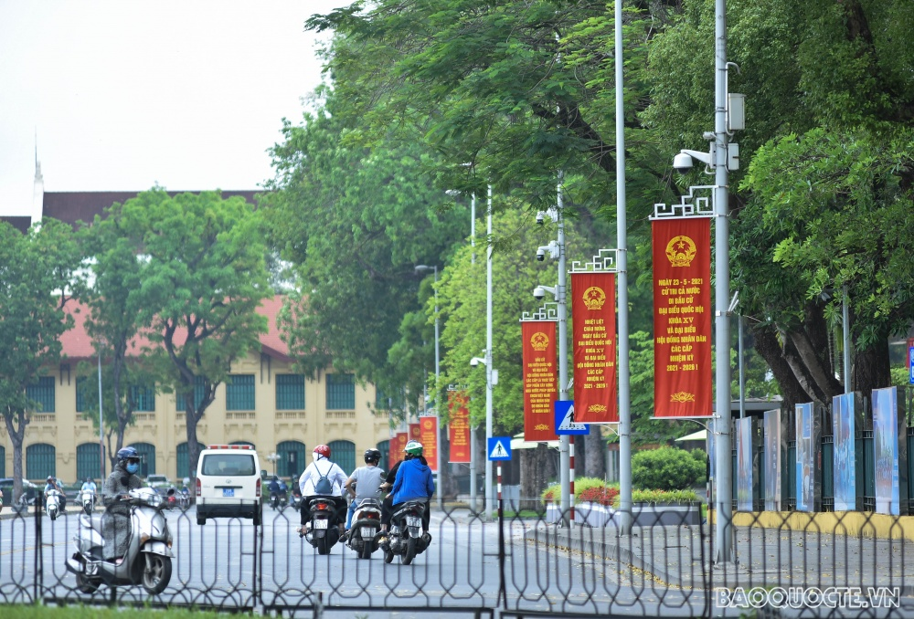 Hanoi streets radiantly decorated ahead of Elections In Photos and video: Hanoi streets radiantly decorated ahead of Elections