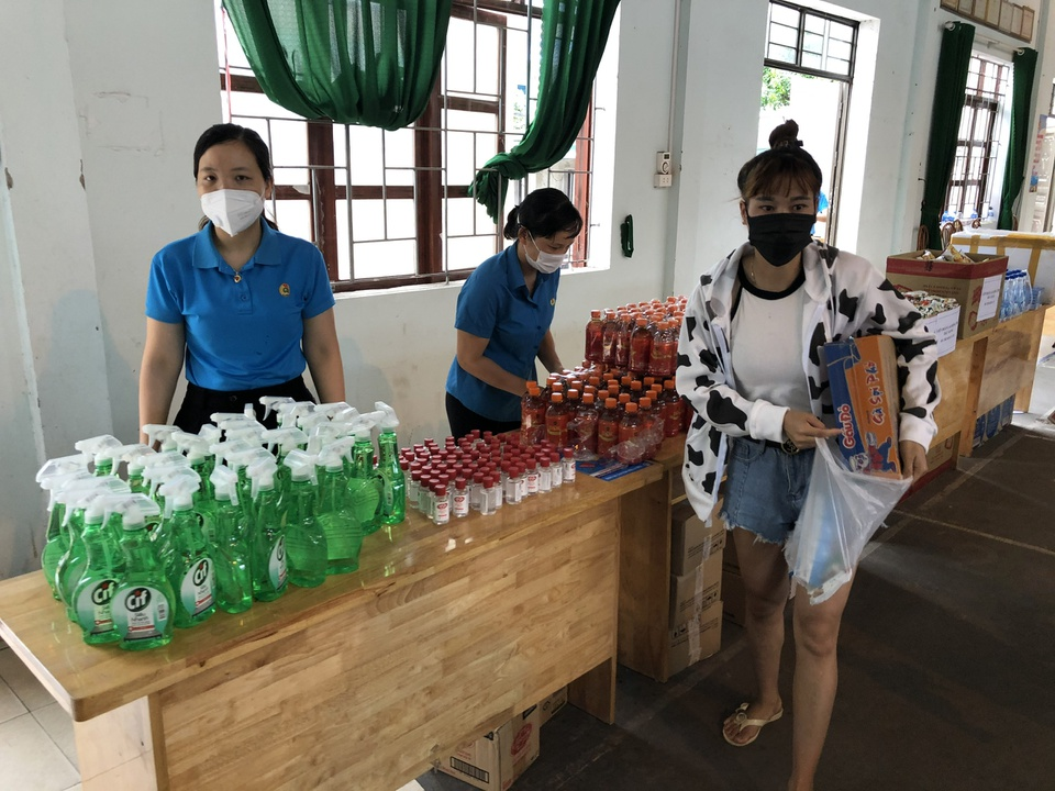 'Zero dong supermarket' in Bac Giang coronavirus hotspot 'Zero dong supermarket' provides essentials in Bac Giang coronavirus hotspot